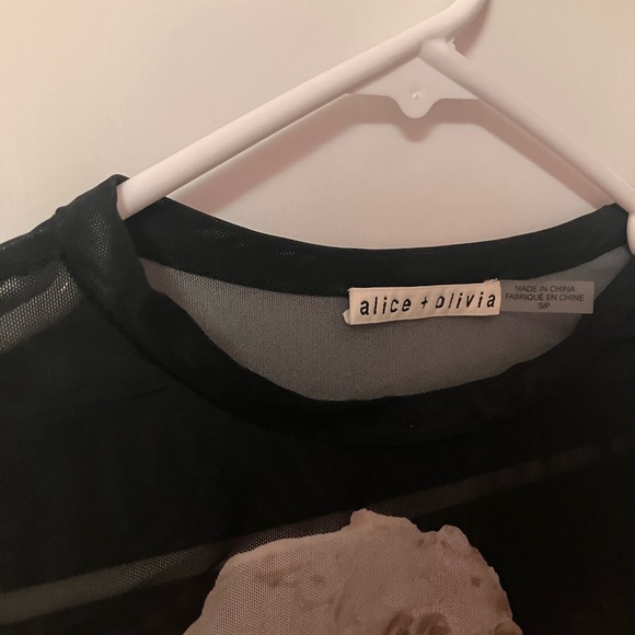 Alice + Olivia Black Sheer Mesh Top with Sculpture Motif Italian Romance Delaina - Picture 3 of 4